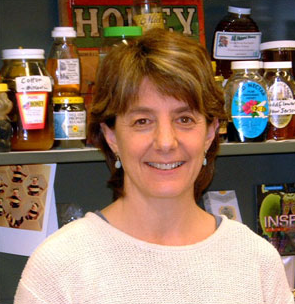 Honeybee Researcher Marla Spivak Gets $500K MacArthur Grant